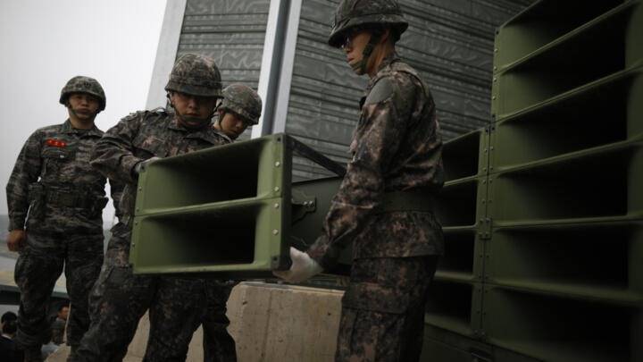 سول: كوريا الشمالية تعلق البث المناهض عبر مكبرات الصوت