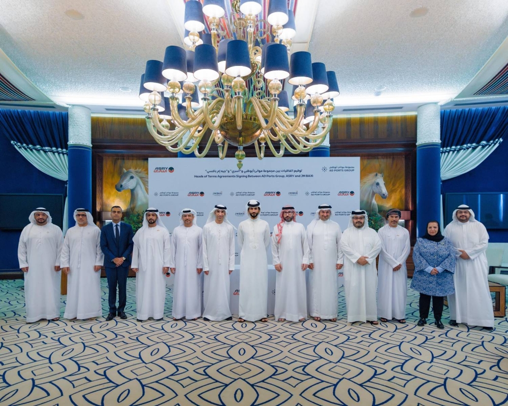 &lrm;ناصر بن حمد: الشراكة مع موانئ أبوظبي خطوة نوعية لتعزيز ريادة المملكة في الصناعات البحرية المستدامة