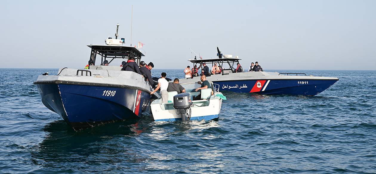 قيادة خفر السواحل تنفذ حملة تفتيش بحرية مشتركة بالتنسيق مع الإدارات الأمنية والجهات الحكومية