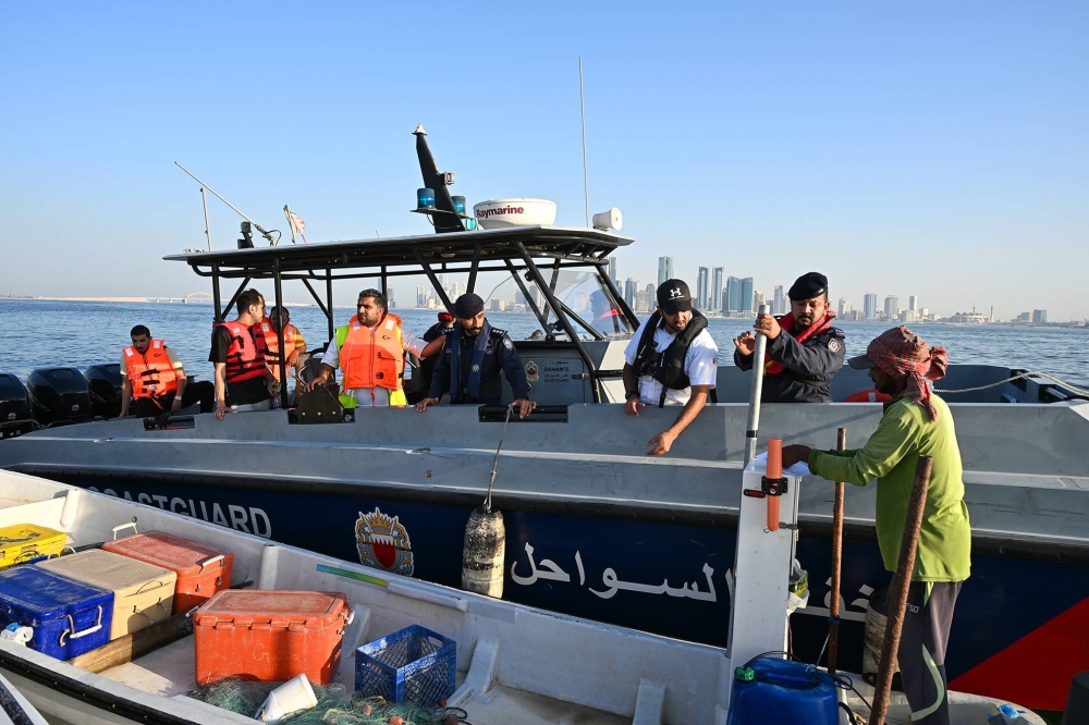 قيادة خفر السواحل تنفذ حملة تفتيش بحرية مشتركة بالتنسيق مع الإدارات الأمنية والجهات الحكومية