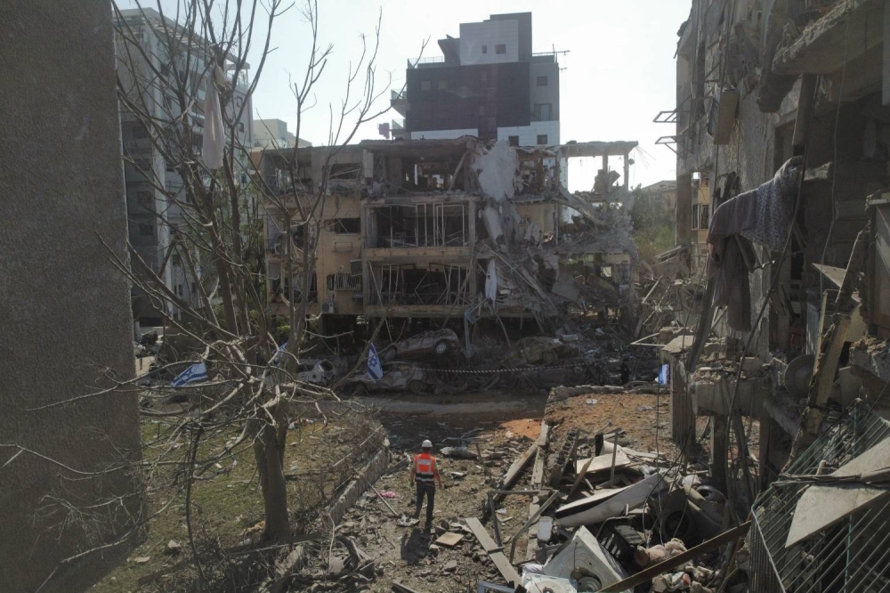 تل أبيب تشهد دماراً كبيراً بسبب الضربات الصاروخية الإيرانية