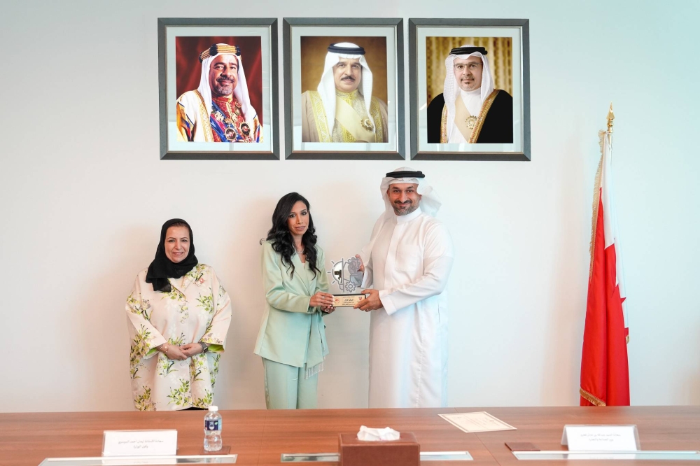 وزير الصناعة والتجارة: تشجيع الأفكار التطويرية العاكسة لروح الابتكار والإبداع