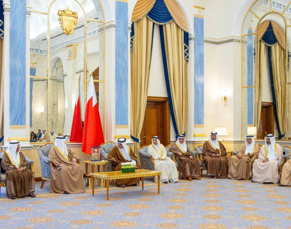 ولي العهد رئيس الوزراء: تعاضد أبناء البحرين وروحهم الوطنية مصدر قوةٍ لحفظ أمن البحرين ونمائها