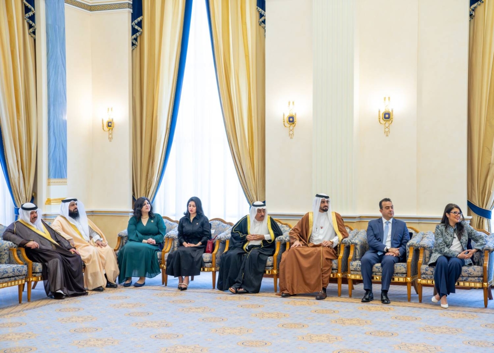 ولي العهد رئيس الوزراء: تعاضد أبناء البحرين وروحهم الوطنية مصدر قوةٍ لحفظ أمن البحرين ونمائها