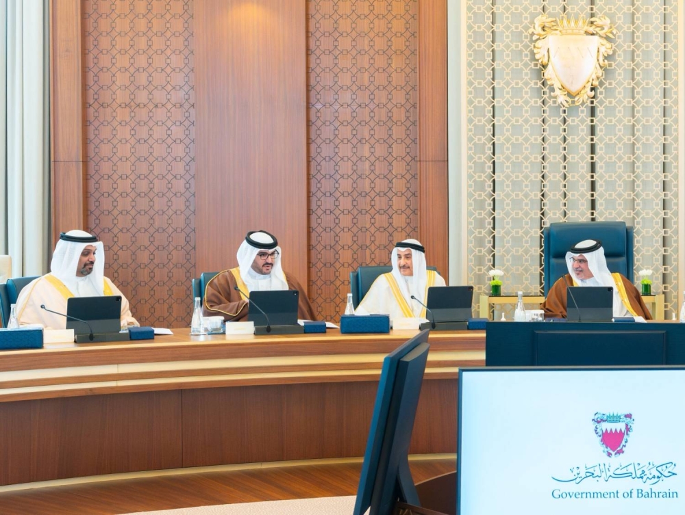 مجلس الوزراء يؤكد جاهزية الجهات للمستجدات الإقليمية ووفرة المخزون الغذائي والمياه