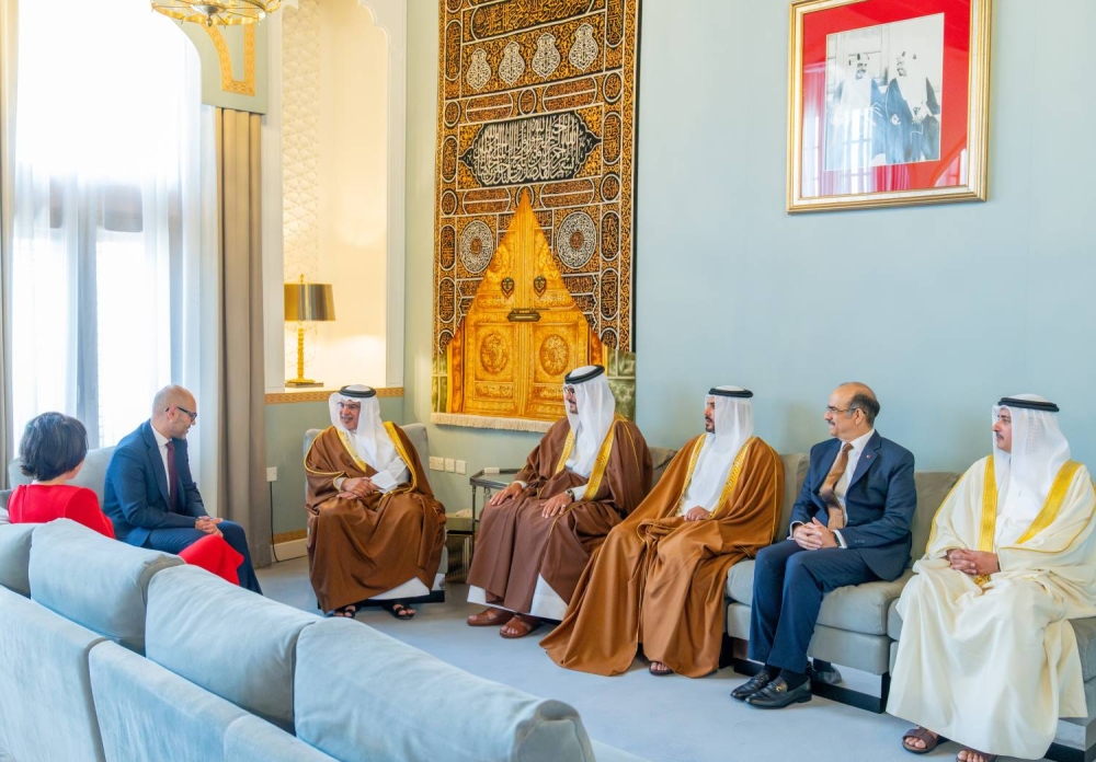 ولي العهد رئيس الوزراء: البحرين تولي أهمية بالغة لتعزيز البيئة الداعمة لممارسات التحكيم والوساطة المستقلة