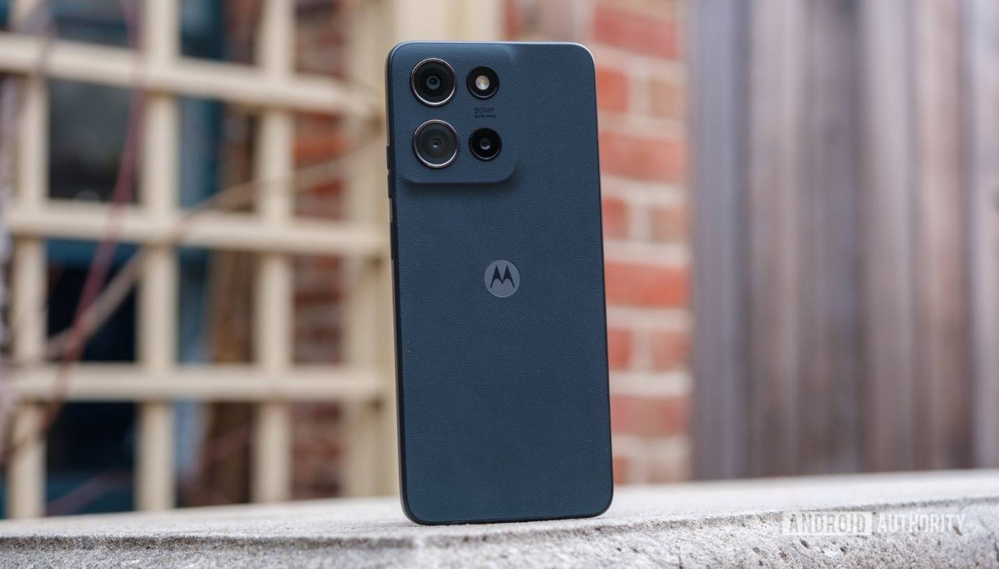 غيابات لافتة.. موتورولا تكشف عن قائمة هواتفها المؤهلة لتحديث أندرويد 16