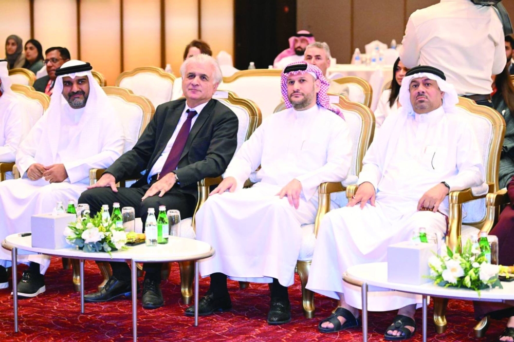 تكريم مديري تقنية المعلومات الداعمين للذكاء الاصطناعي في البحرين