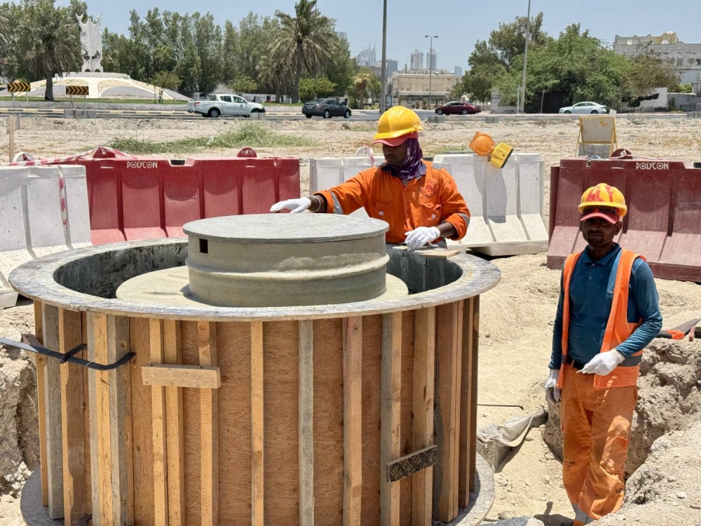 وزارة الأشغال: بدء تنفيذ مشروع إنشاء شبكة للصرف الصحي بمجمعي 450 و458 في منطقة المقشع