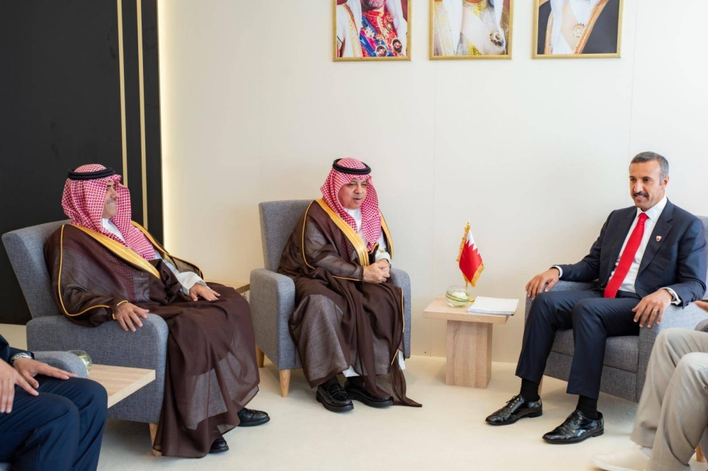 وزير المواصلات والاتصالات يشارك في افتتاح معرض لوبورجيه الدولي بباريس