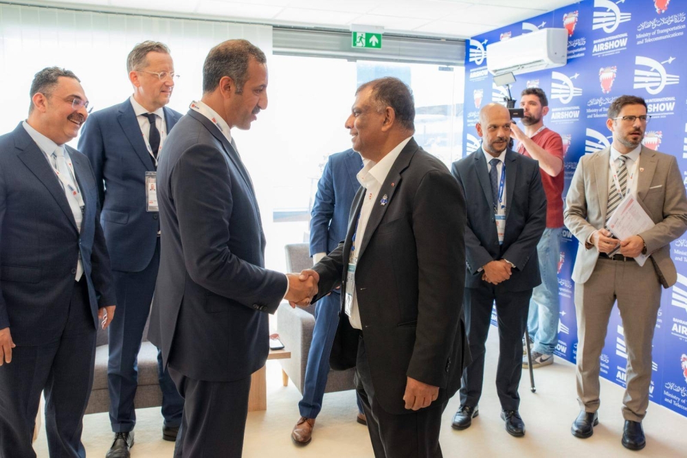 وزير المواصلات والاتصالات يشارك في افتتاح معرض لوبورجيه الدولي بباريس