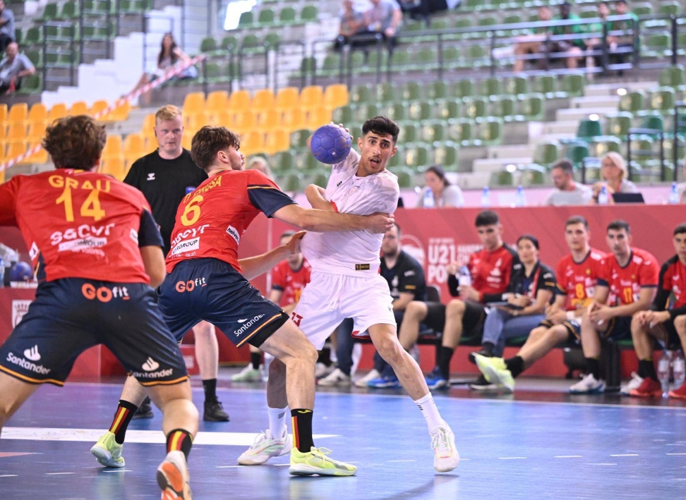 منتخبنا يخسر من إسبانيا ويواجه مصر للتمسك بفرصة التأهل&nbsp;