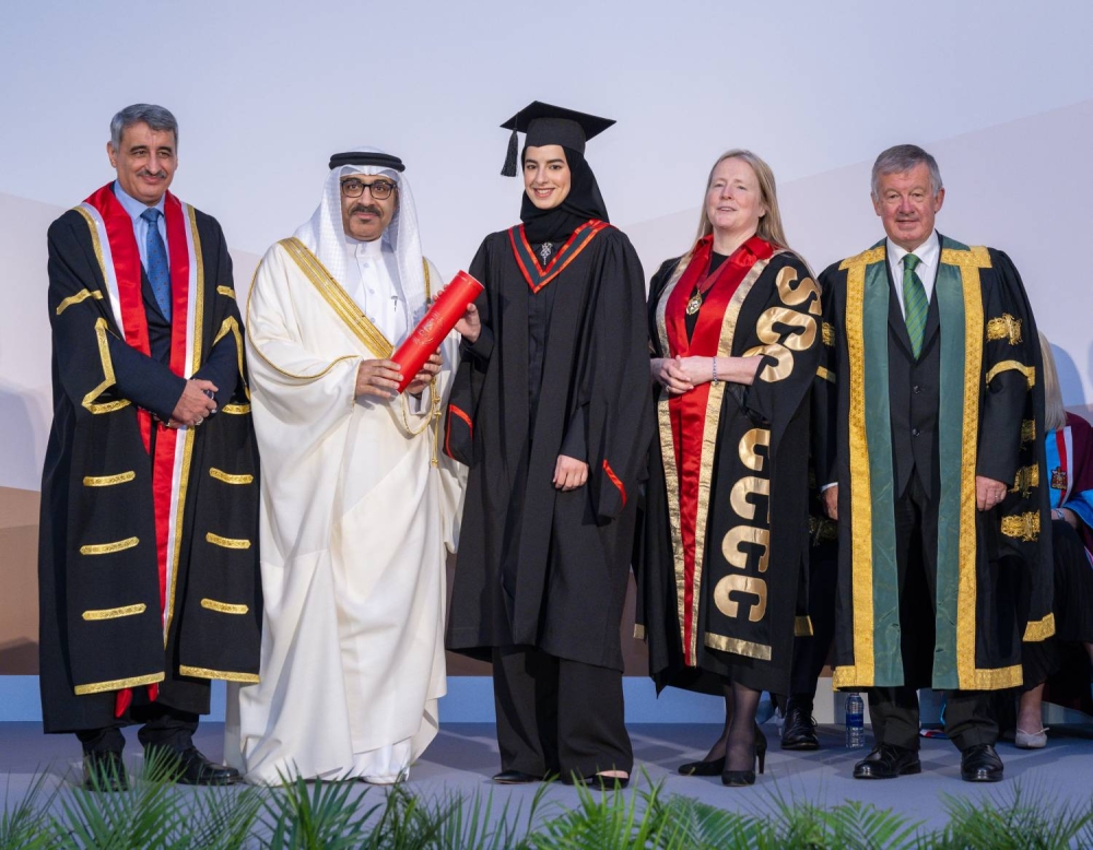 الكلية الملكية للجراحين في إيرلندا - جامعة البحرين الطبية (RSCI) تقيم حفل تخريج طلبتها السادس عشر