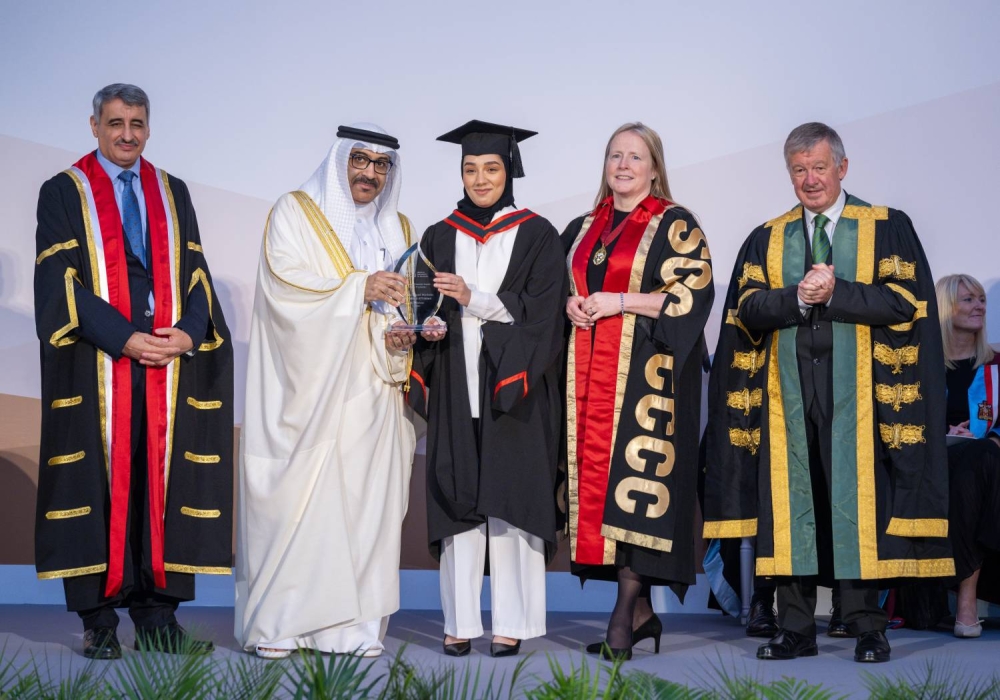 الكلية الملكية للجراحين في إيرلندا - جامعة البحرين الطبية (RSCI) تقيم حفل تخريج طلبتها السادس عشر