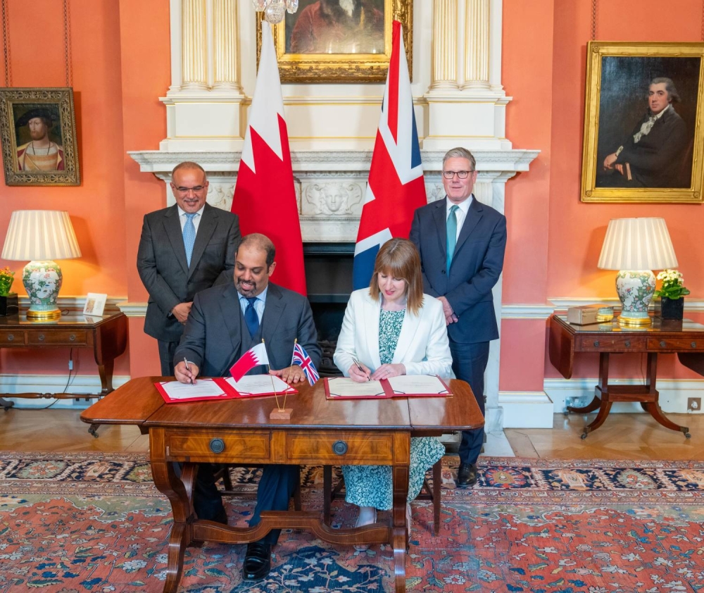 ولي العهد رئيس الوزراء يلتقي كير ستارمر و يؤكد على العلاقات التاريخية بين البلدين