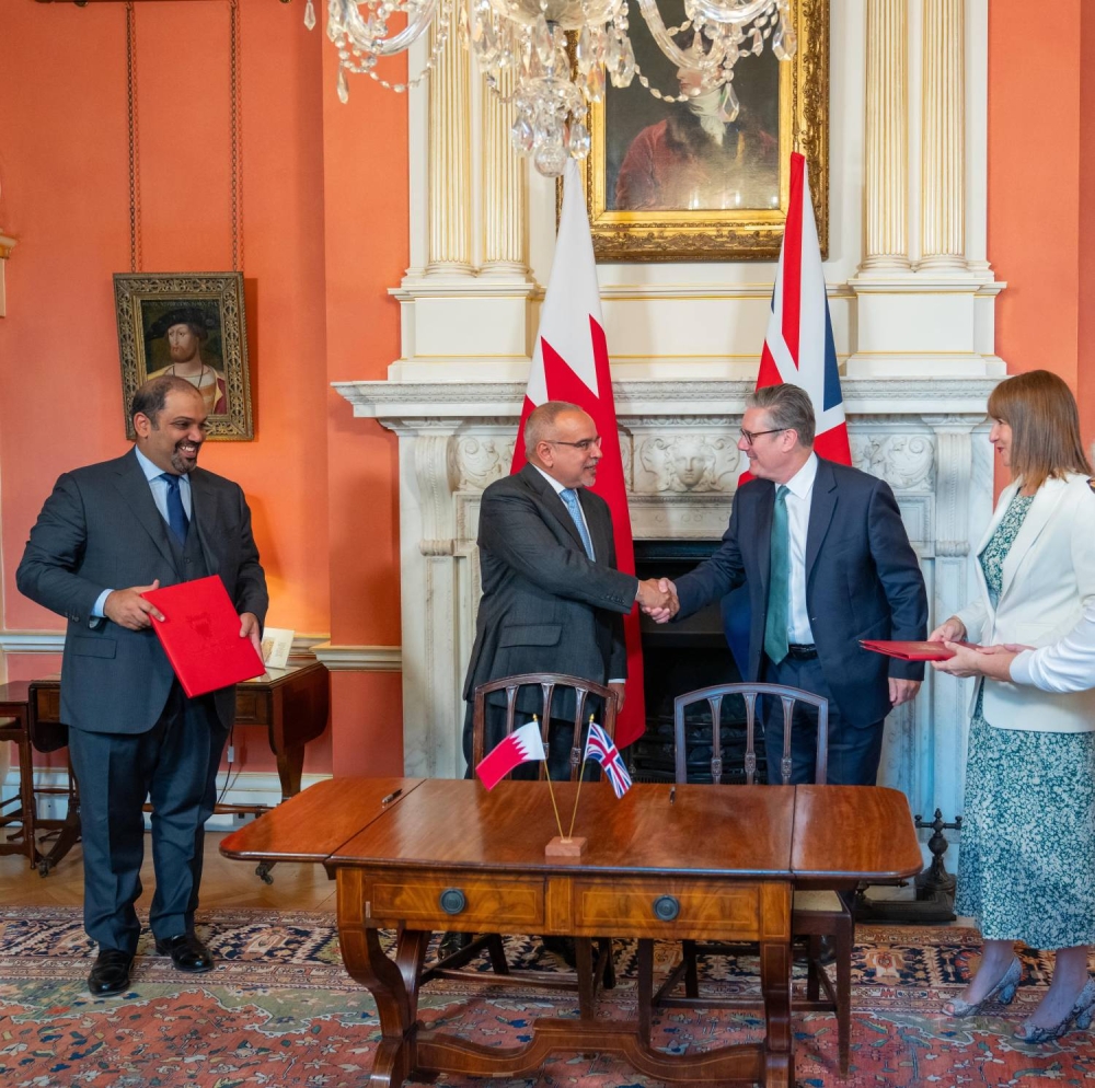 ولي العهد رئيس الوزراء يلتقي كير ستارمر و يؤكد على العلاقات التاريخية بين البلدين