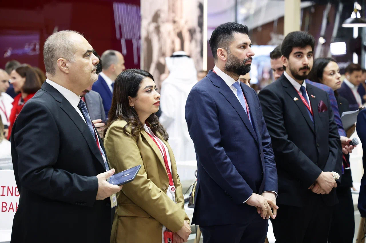 وزير الصناعة: نتطلع لتعزيز التعاون البحريني الروسي وفتح آفاق جديدة للشراكة