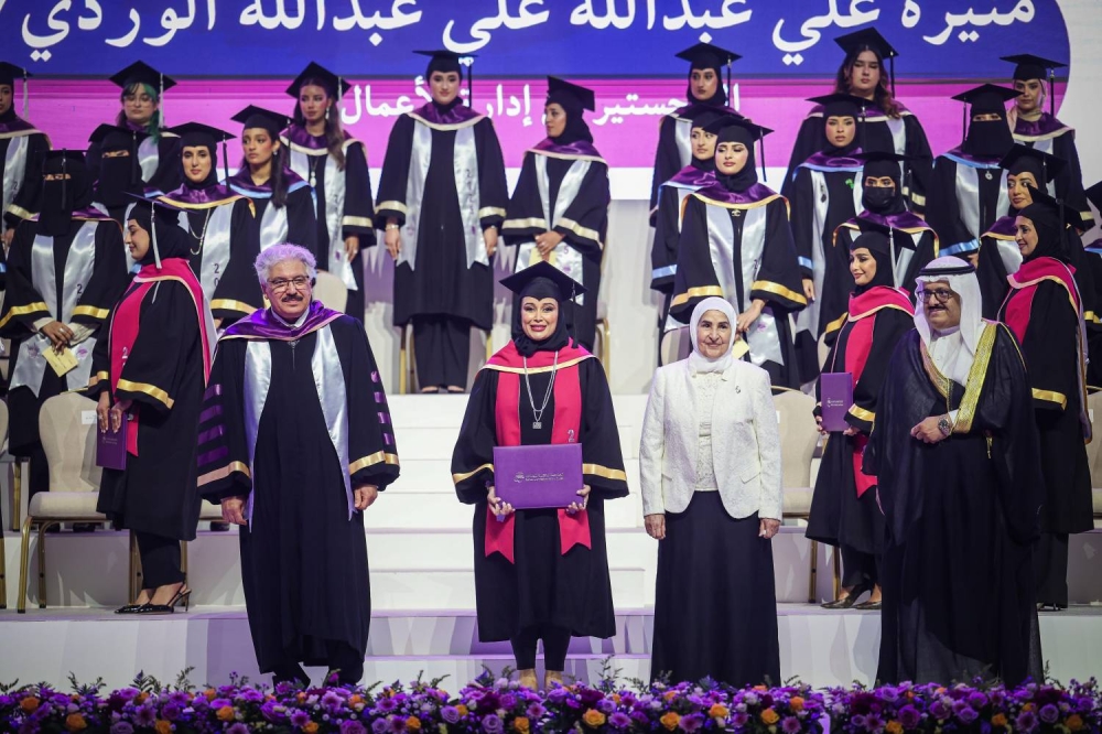 تحت رعاية قرينة الملك &laquo;الملكية للبنات&raquo; تُخرّج &laquo;الفوج 17&raquo;.. معايير أكاديمية وفق أرفع المستويات الدولية