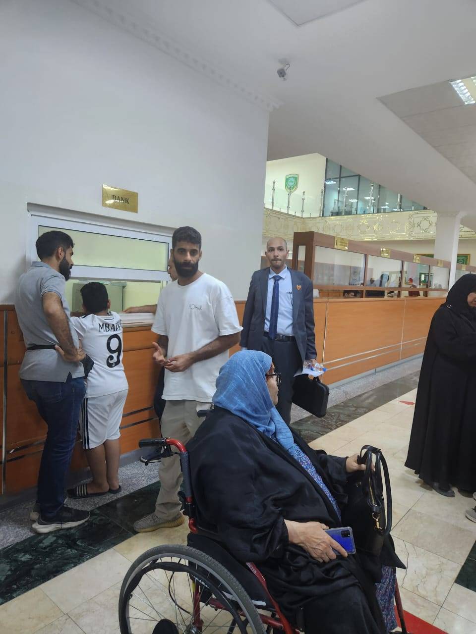 سفير البحرين لدى تركيا يتابع تسهيل عبور المواطنين العائدين من مشهد عبر تركمانستان