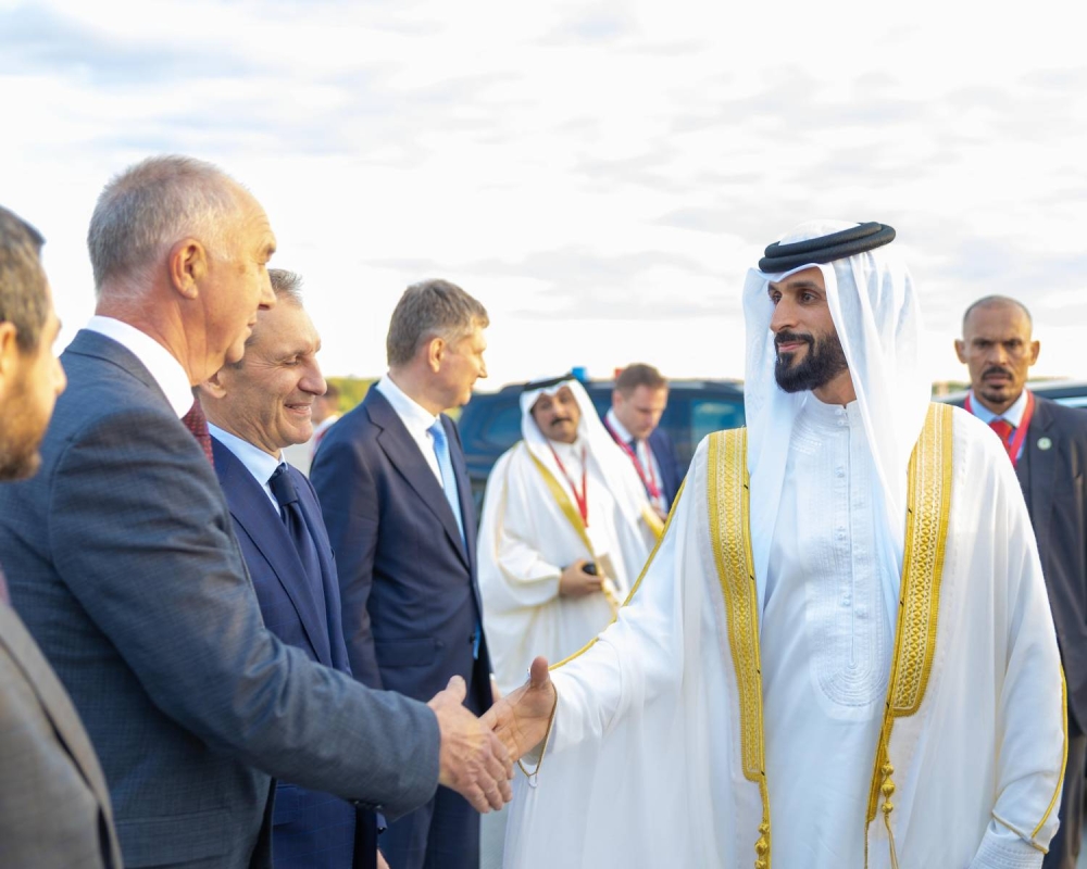 ناصر بن حمد آل خليفة يغادر روسيا بعد مشاركة البحرين في منتدى سانت بطرسبرغ الاقتصادي الدولي