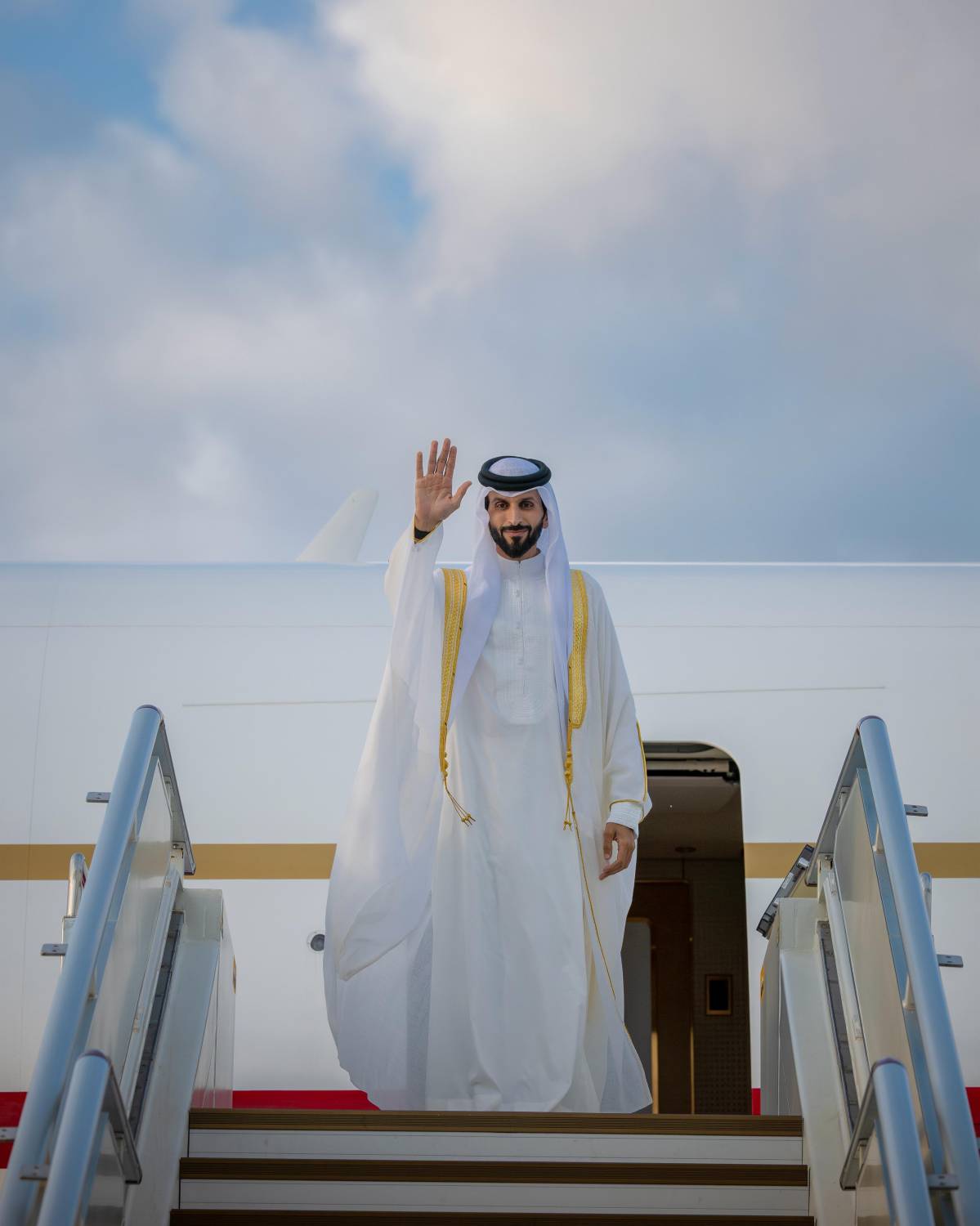 ناصر بن حمد آل خليفة يغادر روسيا بعد مشاركة البحرين في منتدى سانت بطرسبرغ الاقتصادي الدولي