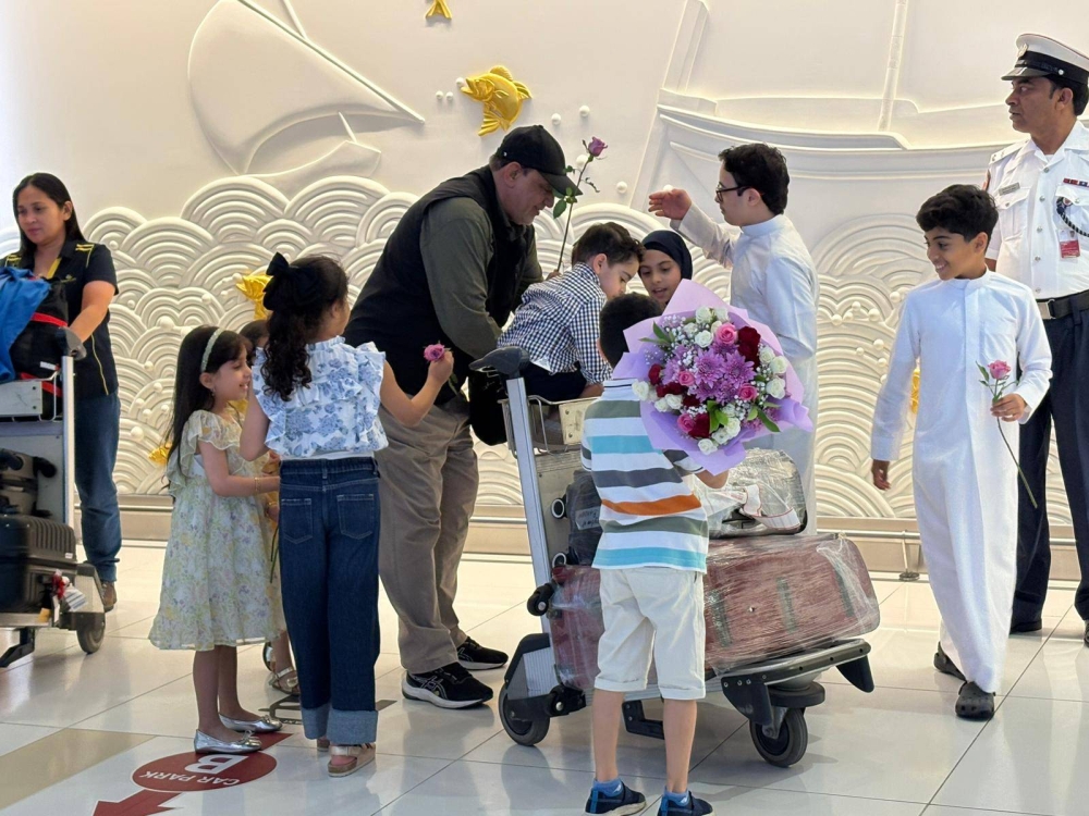 بالصور.. وصول أولى طائرات طيران الخليج من تركمانستان تحمل 163 مواطناً