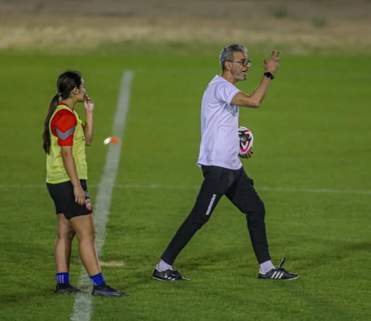 أحمر السيدات يواصل التحضيراته للتصفيات الآسيوية