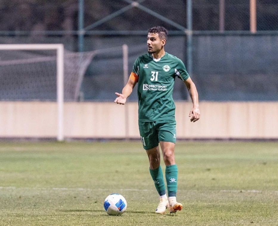 بطل &laquo;الظل&raquo; يجدد عقود 8 لاعبين بالفريق الكروي