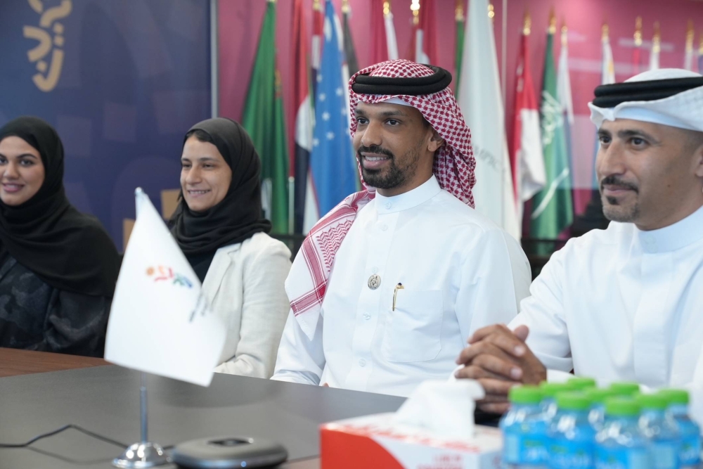 رئيس الاتحاد الآسيوي للكرة الطائرة يزور اللجنة التنفيذية لدورة الألعاب الآسيوية للشباب