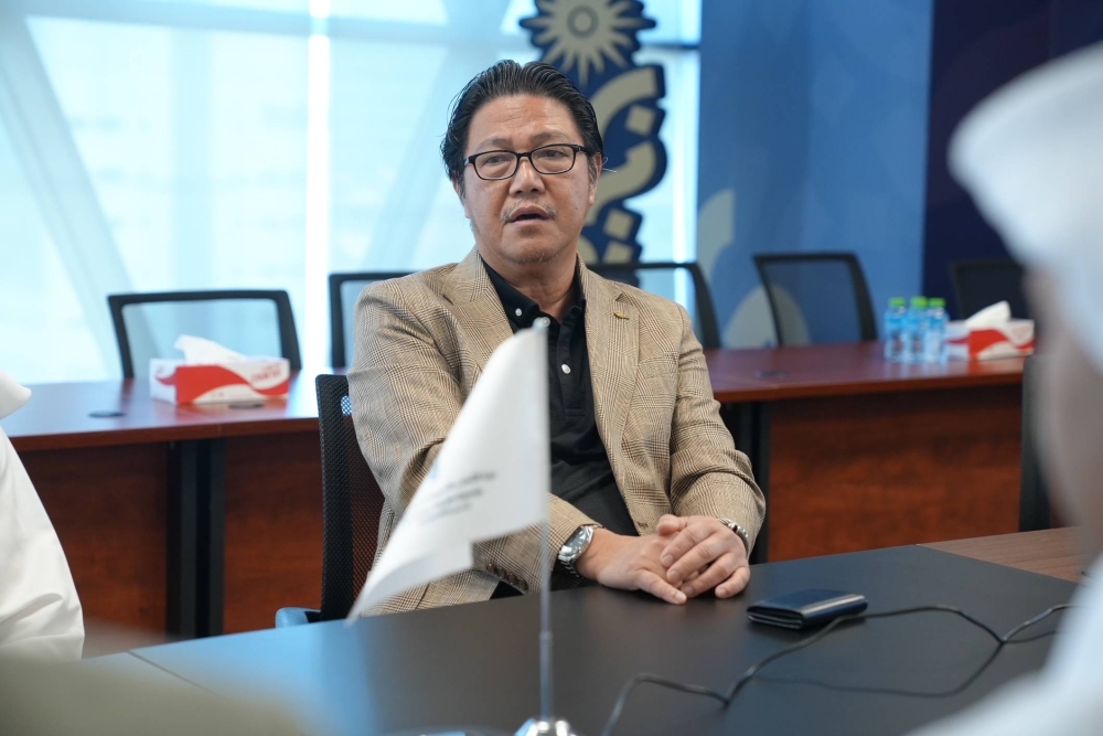 رئيس الاتحاد الآسيوي للكرة الطائرة يزور اللجنة التنفيذية لدورة الألعاب الآسيوية للشباب