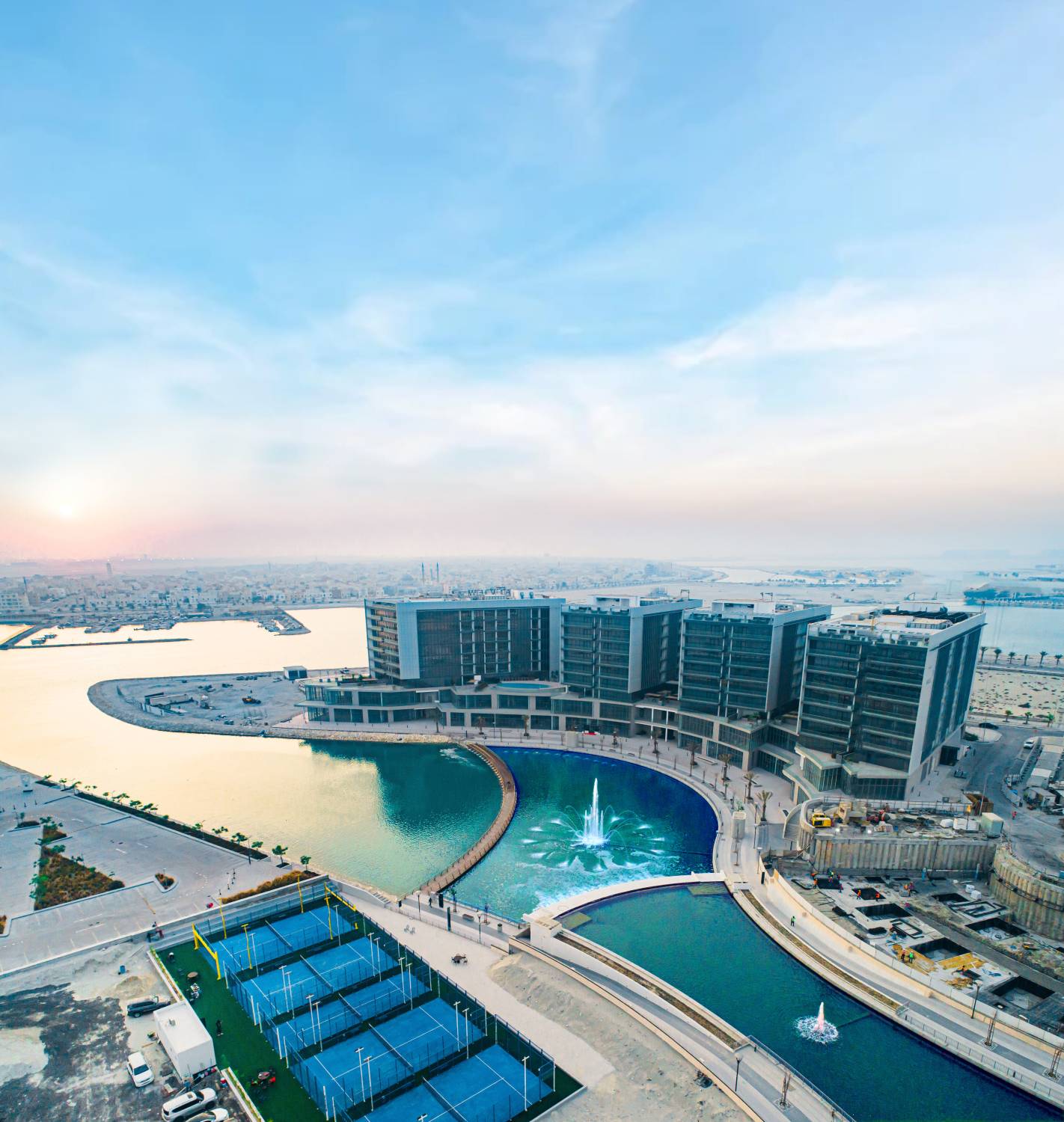 شركة نسيج تعقد جمعيتها العمومية العادية وغير العادية وتعلن عن استراتيجيتها الجديدة للفترة 2025-2027&middot; رئيس مجلس الإدارة الشيخ حمد بن محمد آل خليفة: التركيز على تعزيز النمو والابتكار بما يتماشى مع أهداف الحكومة للتنمية المستدامة