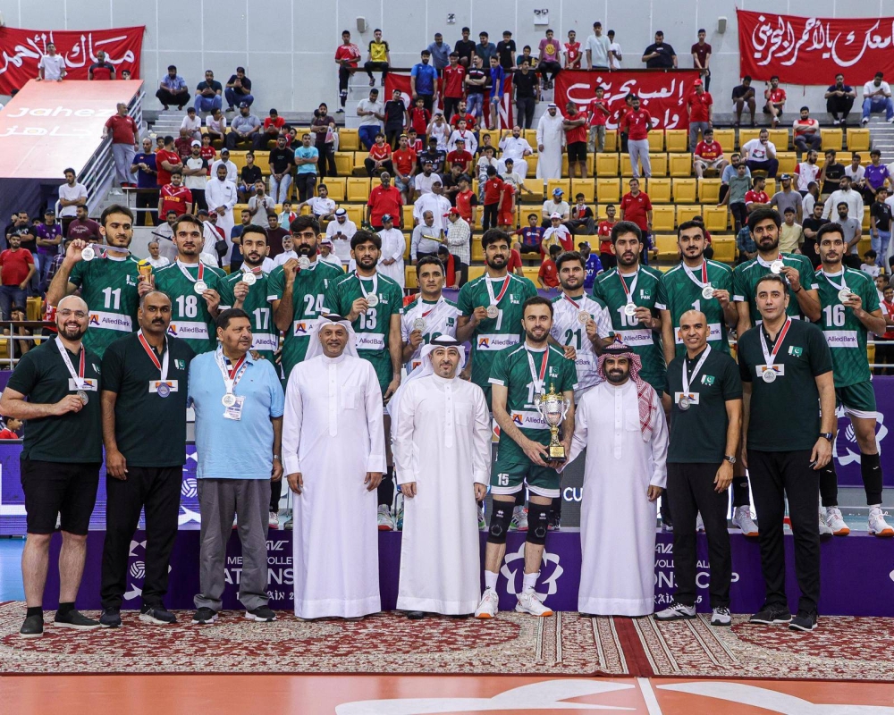 سلمان بن محمد يتوج أحمر الطائرة بلقب كأس الأمم الآسيوية للرجال