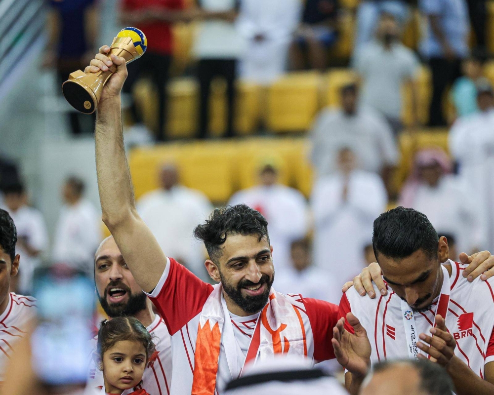 سلمان بن محمد يتوج أحمر الطائرة بلقب كأس الأمم الآسيوية للرجال