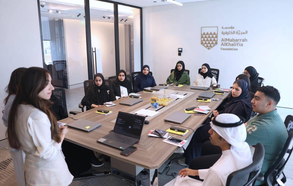 مؤسسة المبرة الخليفية تقيم أول معرض من نوعه للتعرف على الوظائف المستقبلية والجامعات المحلية