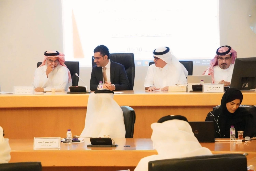 وزير شؤون البلديات والزراعة يشارك في الجلسة الختامية لمجلس بلدية المحرق بمناسبة ختام دور الانعقاد للمجالس البلدية