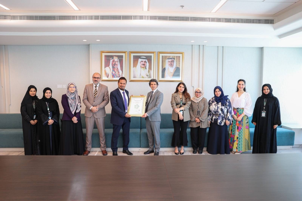 الهيئة الوطنية لتنظيم المهن والخدمات الصحية تسلّم شهادة الاعتماد الوطني الماسي لمستشفى سيرين للطب النفسي