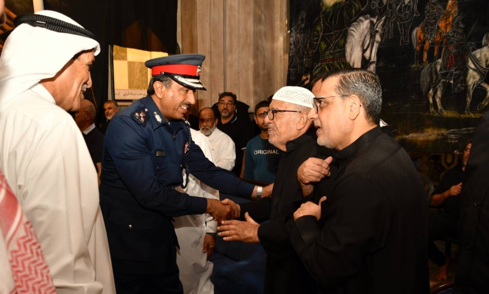 نائب محافظ المحرق يتفقد مآتم المحافظة ويشيد بالجهود التنظيمية لموسم عاشوراء