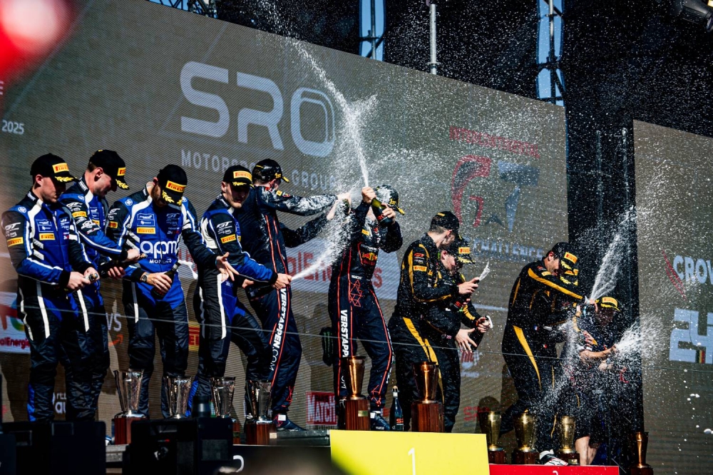 عيسى بن عبدالله آل خليفة: "نطمح لترسيخ اسم البحرين في رياضة السيارات العالمية"