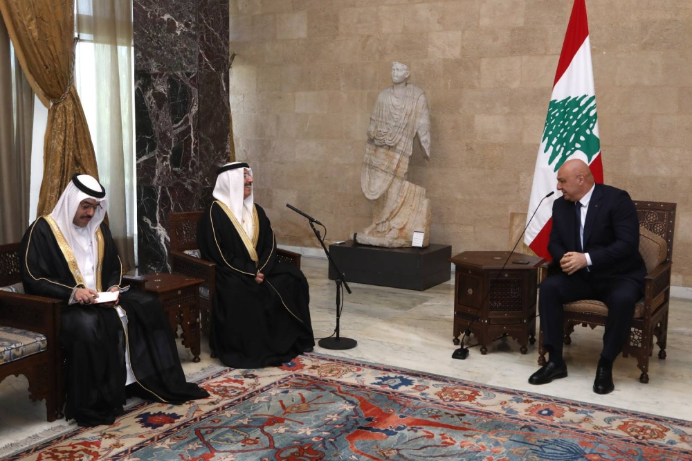 الرئيس اللبناني يتسلّم أوراق اعتماد سفير البحرين