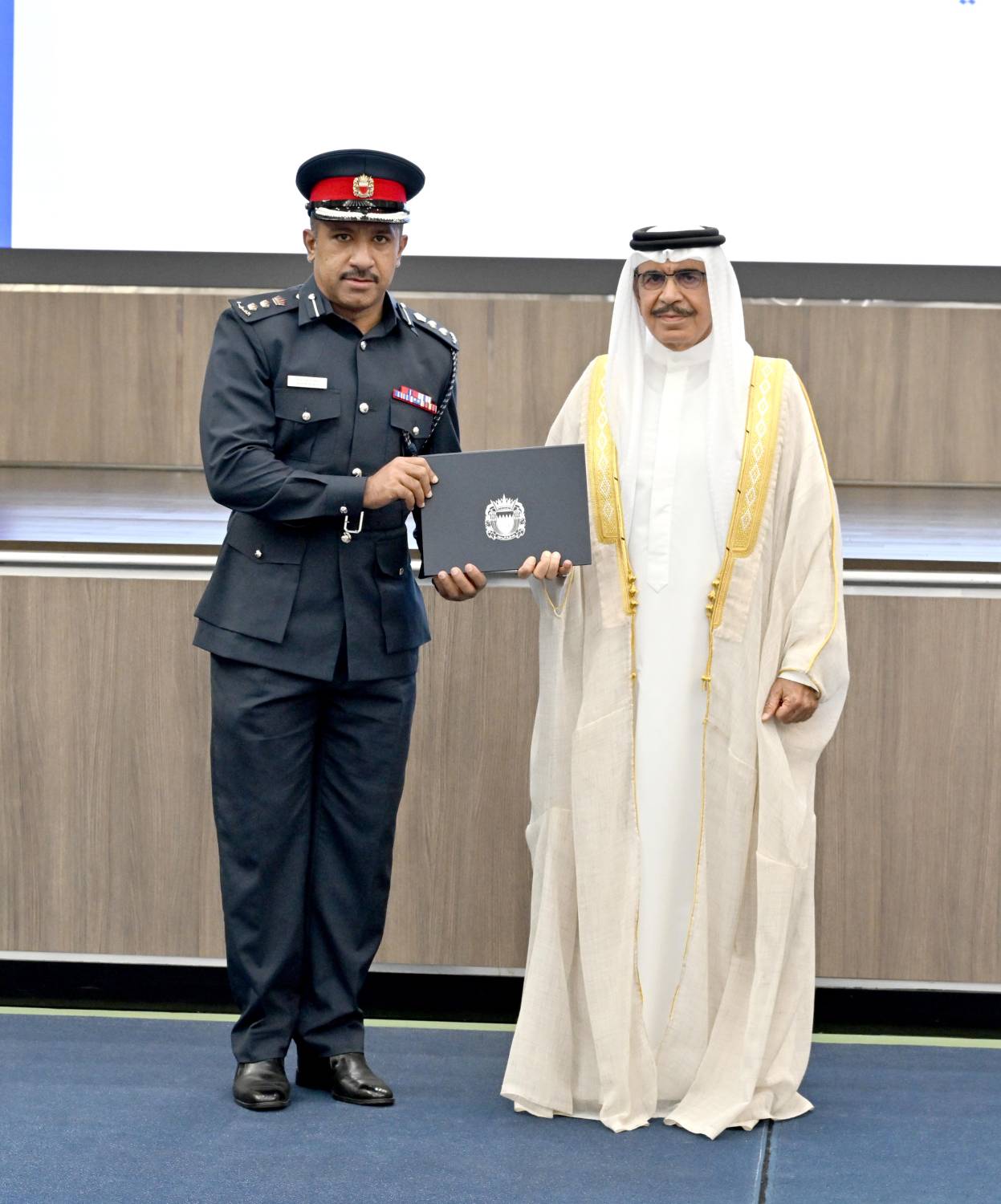 وزير الداخلية رئيس اللجنة الوطنية لمكافحة المخدرات يشهد الاحتفال بمناسبة اليوم العالمي لمكافحة المخدرات