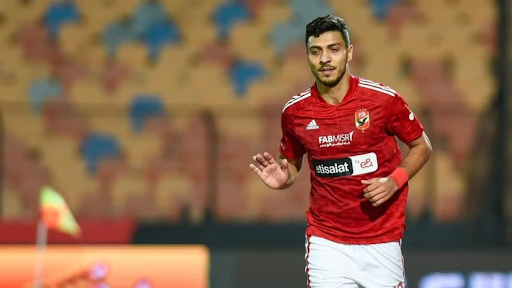محمد شريف يعود إلى الأهلي.. صفقة مجانية وخطة لخطف لقب هداف القمة
