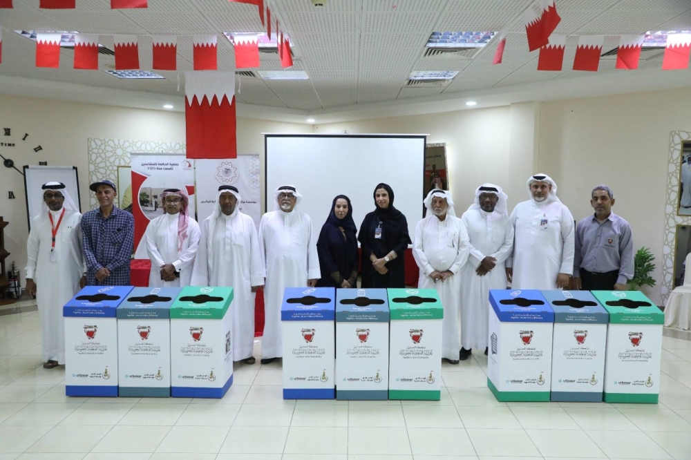 بلدية الجنوبية تدشن حملة حاويات الفرز واـتدوير في &laquo;الحكمة&raquo; و&laquo;دار المنار&raquo;