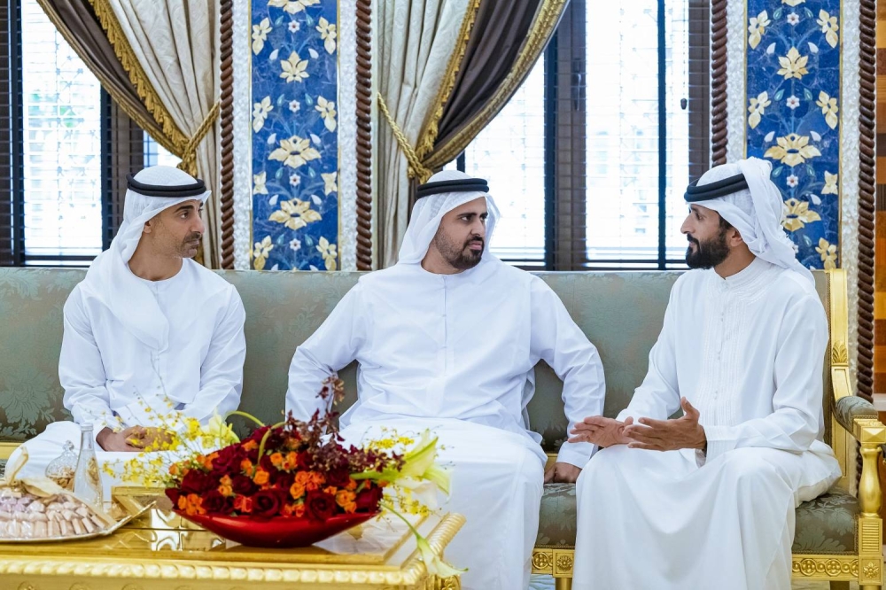 الملك يستعرض مع أخيه رئيس دولة الإمارات علاقات التعاون والعمل المشترك