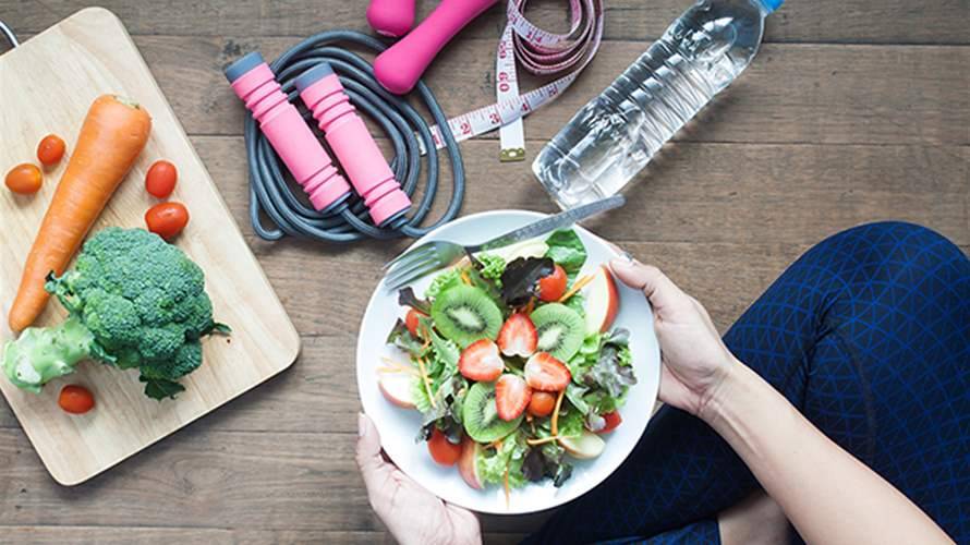 نظامك الغذائي سلاحك ضد السرطان.. أغذية تحمي وأخرى تُسبب المرض