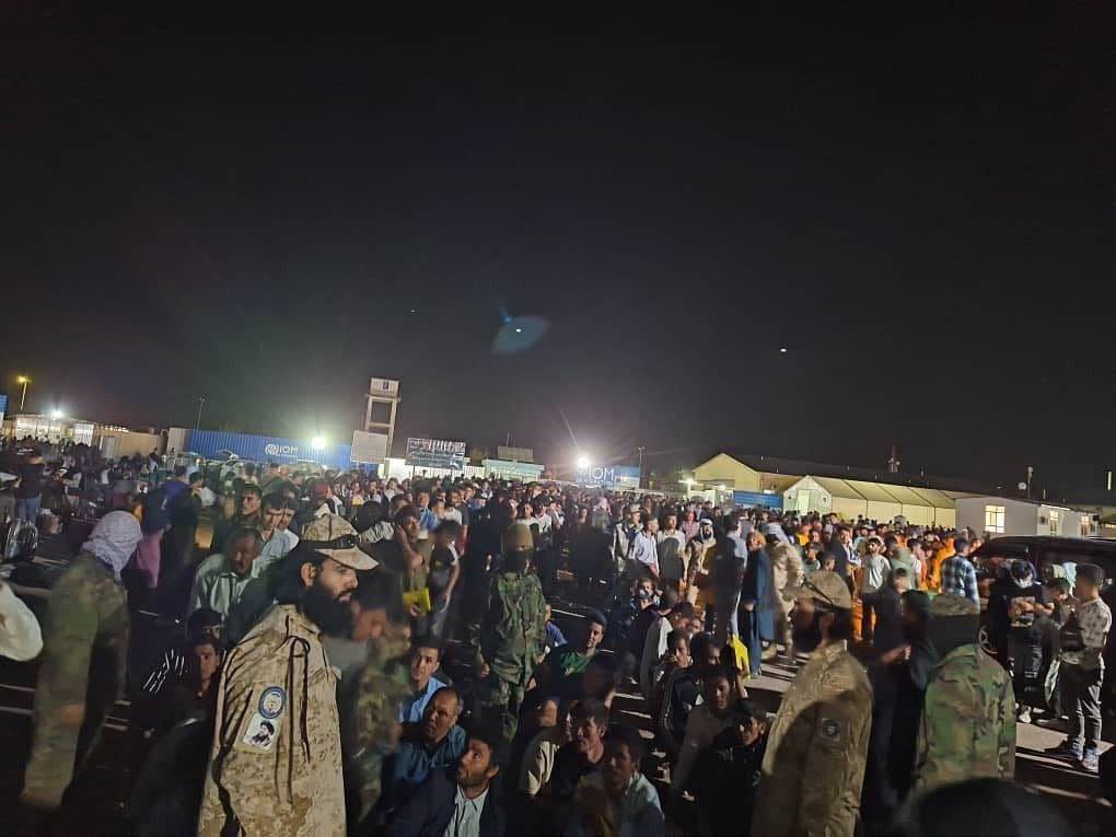 طالبان: إيران ترحل 300 ألف أفغاني خلال 12 يومًا