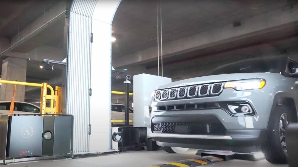 شركات تأجير تعتمد الذكاء الاصطناعي لتفتيش السيارات بدقة مفرطة