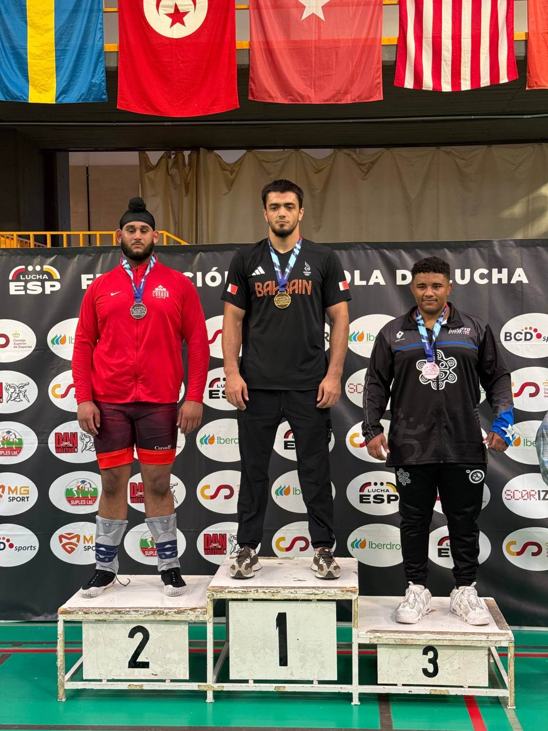 سلمان بن محمد يهنئ بفوز منتخب المصارعة بالمركز الأول في بطولة إسبانيا الدولية