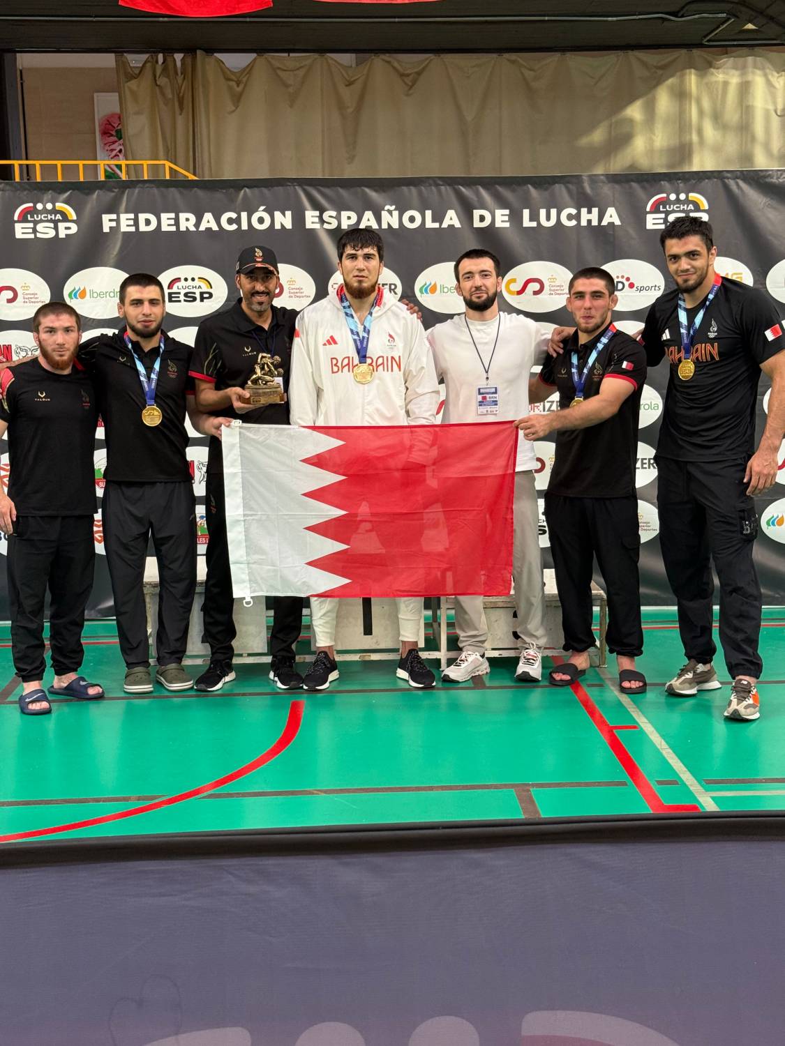 سلمان بن محمد يهنئ بفوز منتخب المصارعة بالمركز الأول في بطولة إسبانيا الدولية