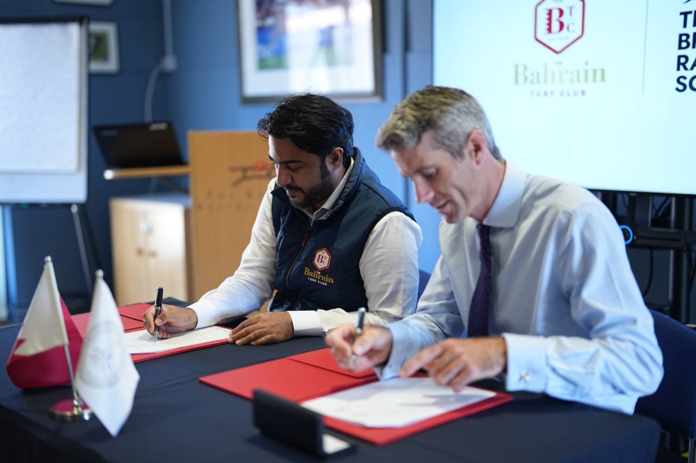 نادي راشد للفروسية يجدّد تعاونه لتأهيل وتطوير الفرسان البحرينيين