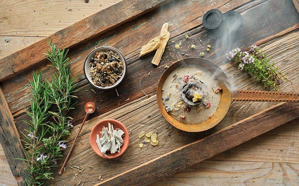 كيف تتخلص من رائحة الدخان في الجلد بطرق طبيعية وفعالة؟